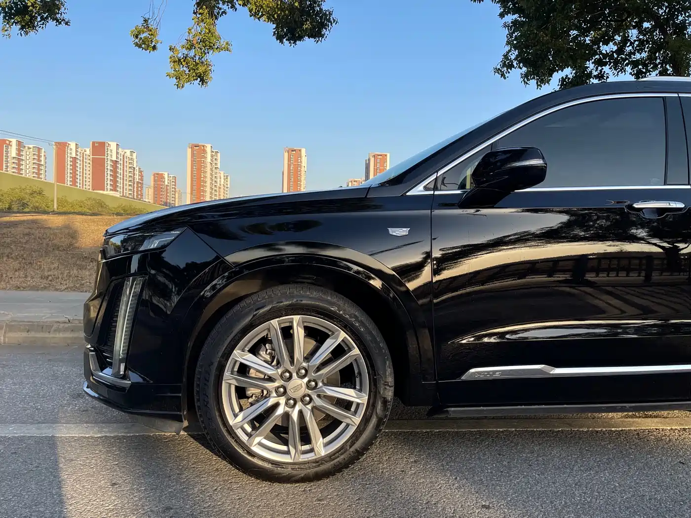CADILLAC XT6