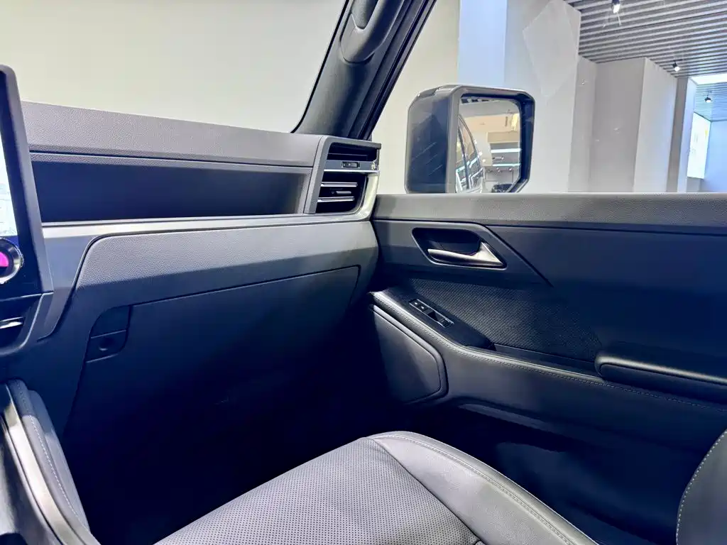 Фото 25 - Lexus GX