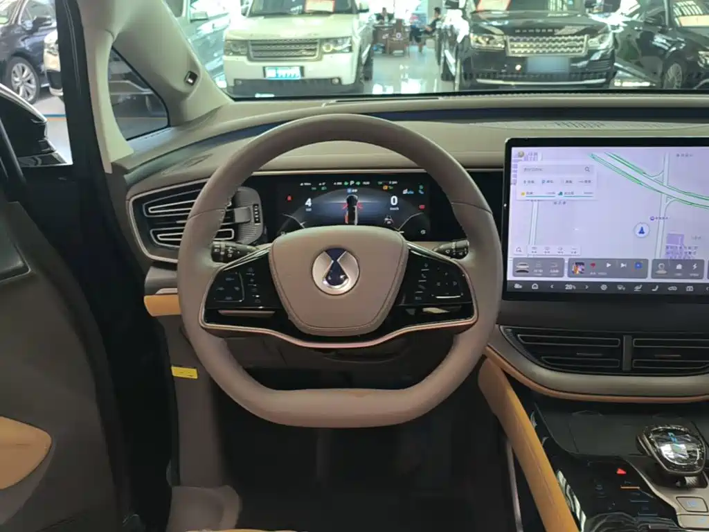 Denza D9 2023 2022 DM-i 970 AWD Flagship