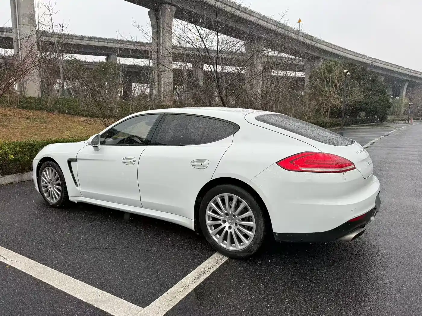 Porsche Panamera 2014 Panamera 4 3.0T фото 6