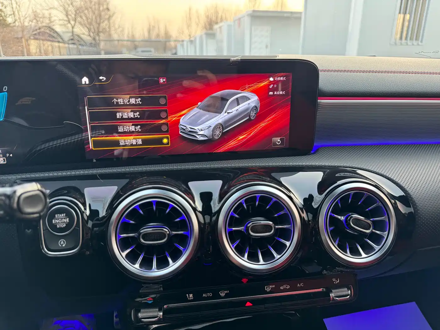 Mercedes-Benz A-Class AMG 2020 AMG A 35 L 4MATIC фото 14