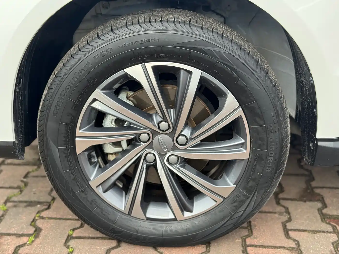 GEELY AUTOMOBILE VISION X6