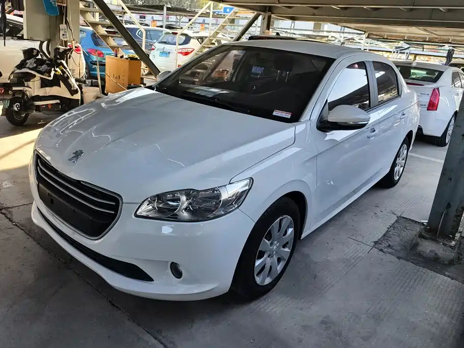 Photo 1 - Peugeot 301