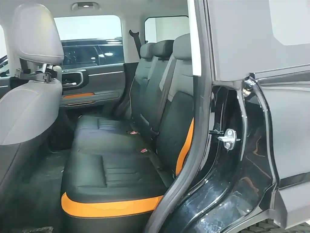 BAIC ORV Beijing Offroad BJ40 2026 2.0D Base Model фото 17