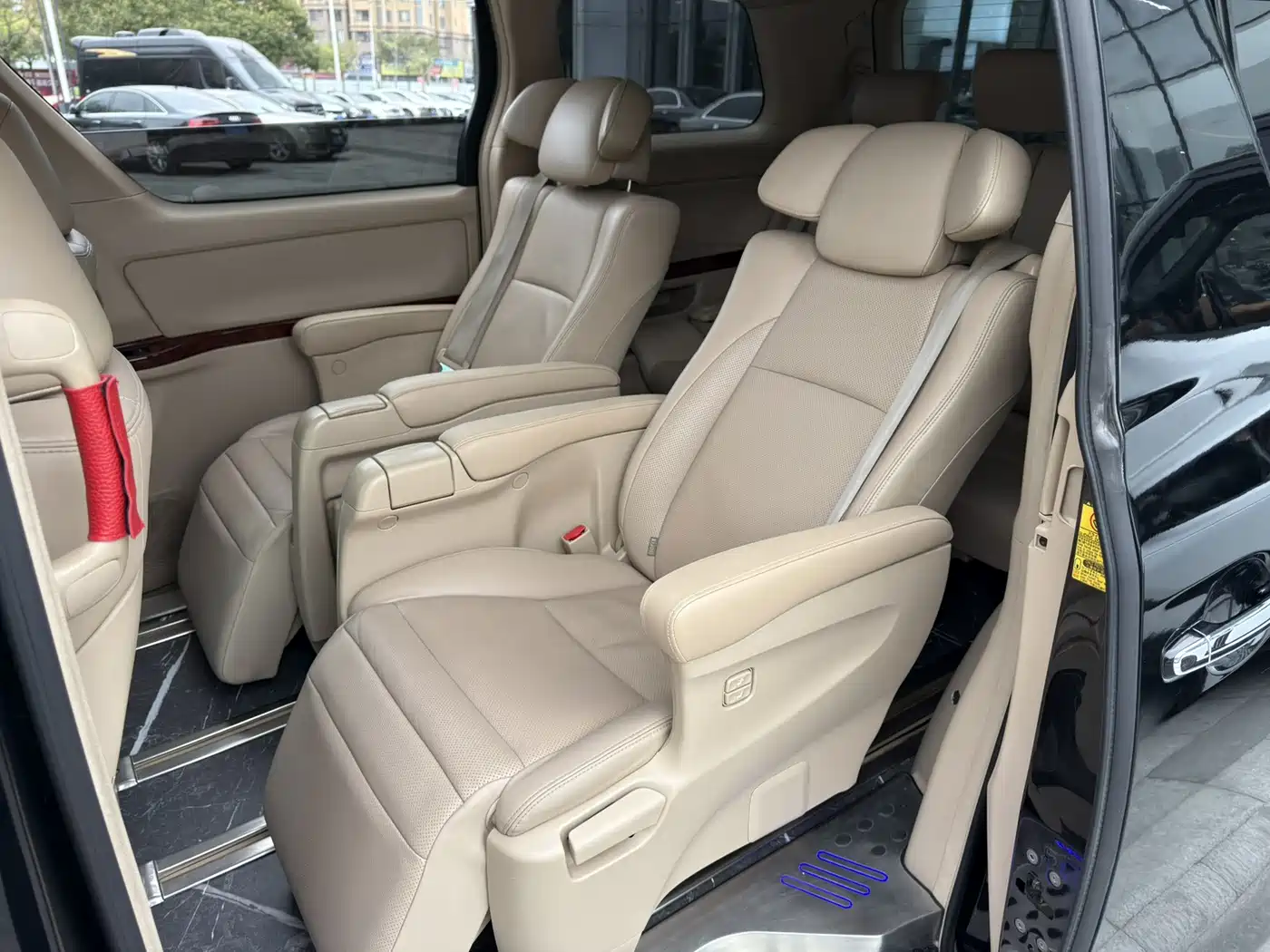 Toyota Alphard 2011 2011 3.5L Luxury Edition