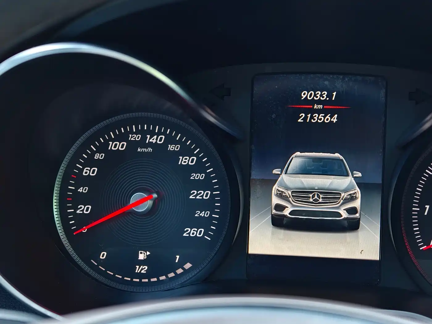 Mercedes-Benz GLC 2019 GLC 260 4MATIC Dynamic фото 16