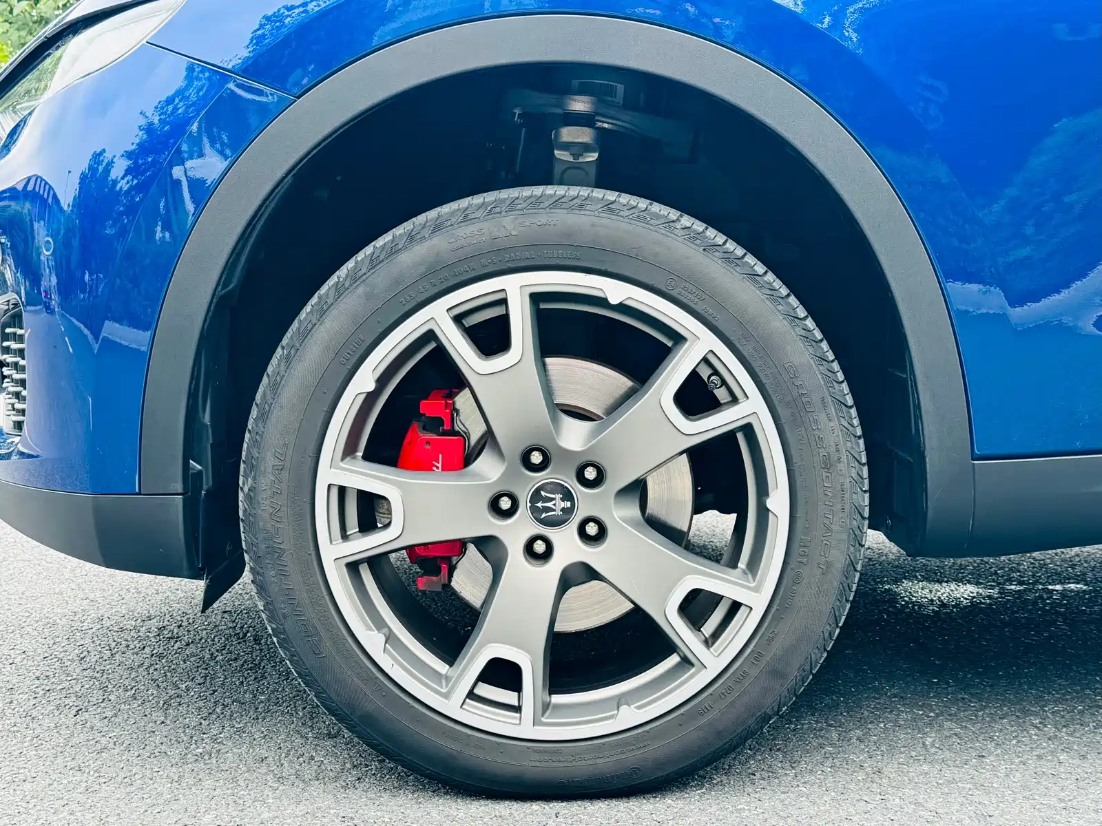 Photo 12 - Maserati Levante