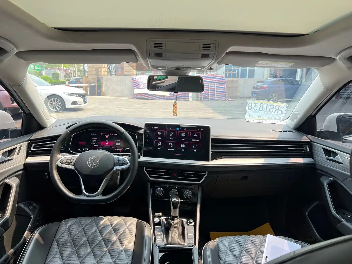 Volkswagen Sagitar 2024 300TSI DSG Surpass Edition фото 16