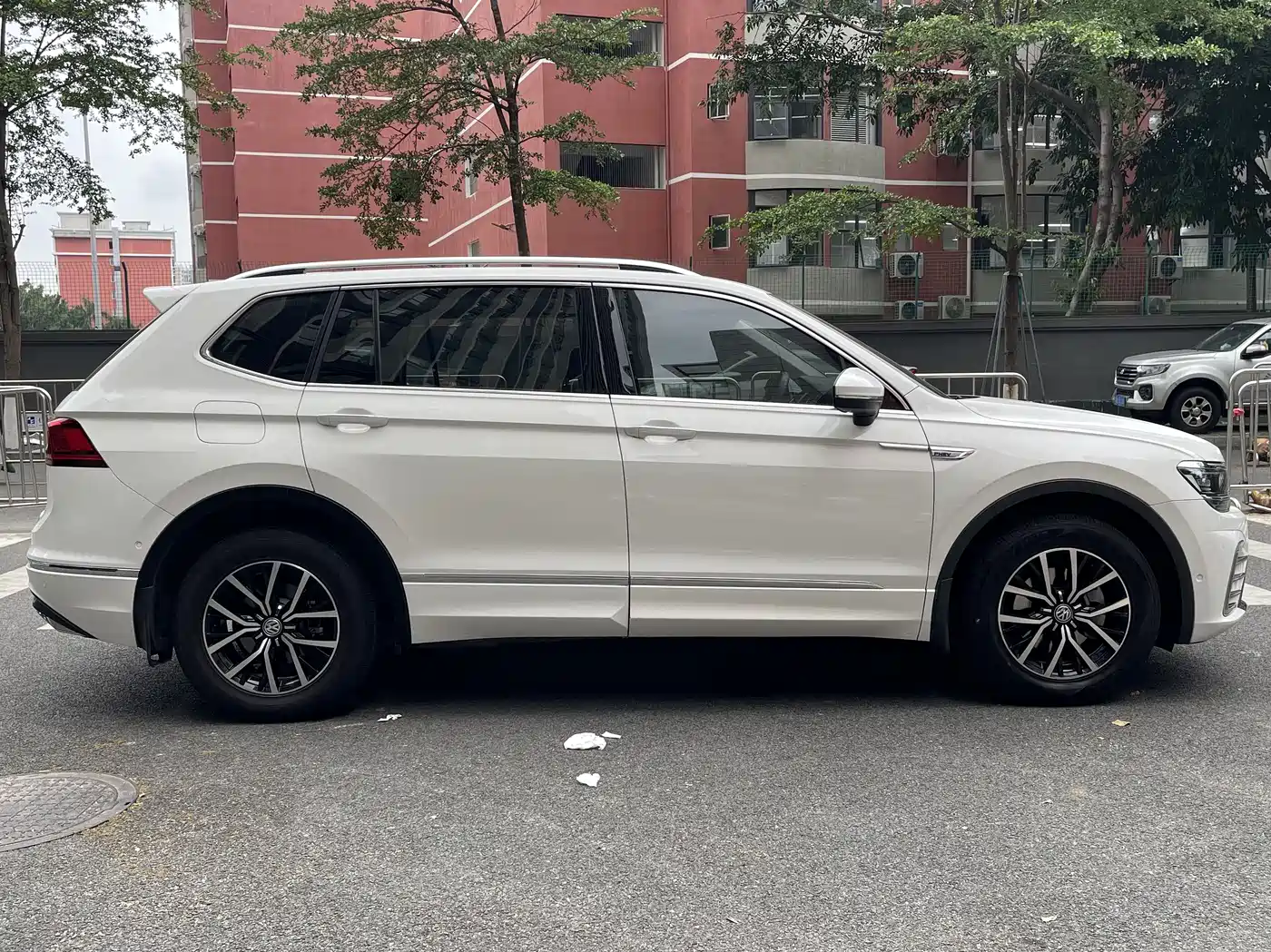 VOLKSWAGEN TIGUAN L NEW ENERGY