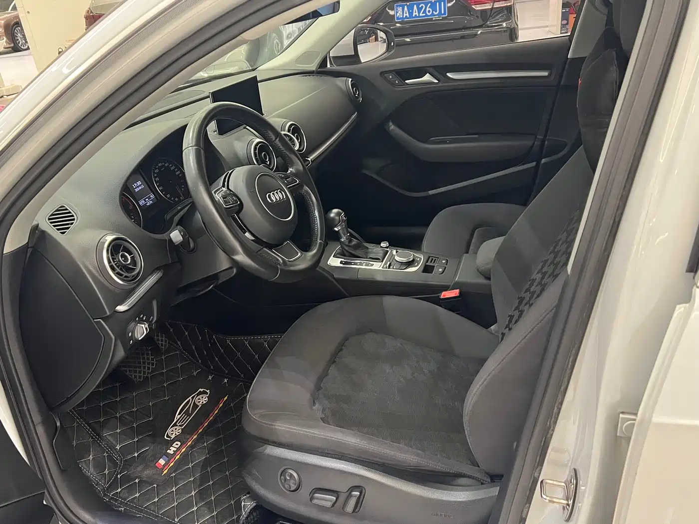 Audi A3 2016 Sportback 35 TFSI Progressive фото 4