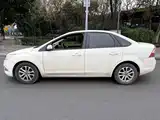 Фото 4 - Ford Focus