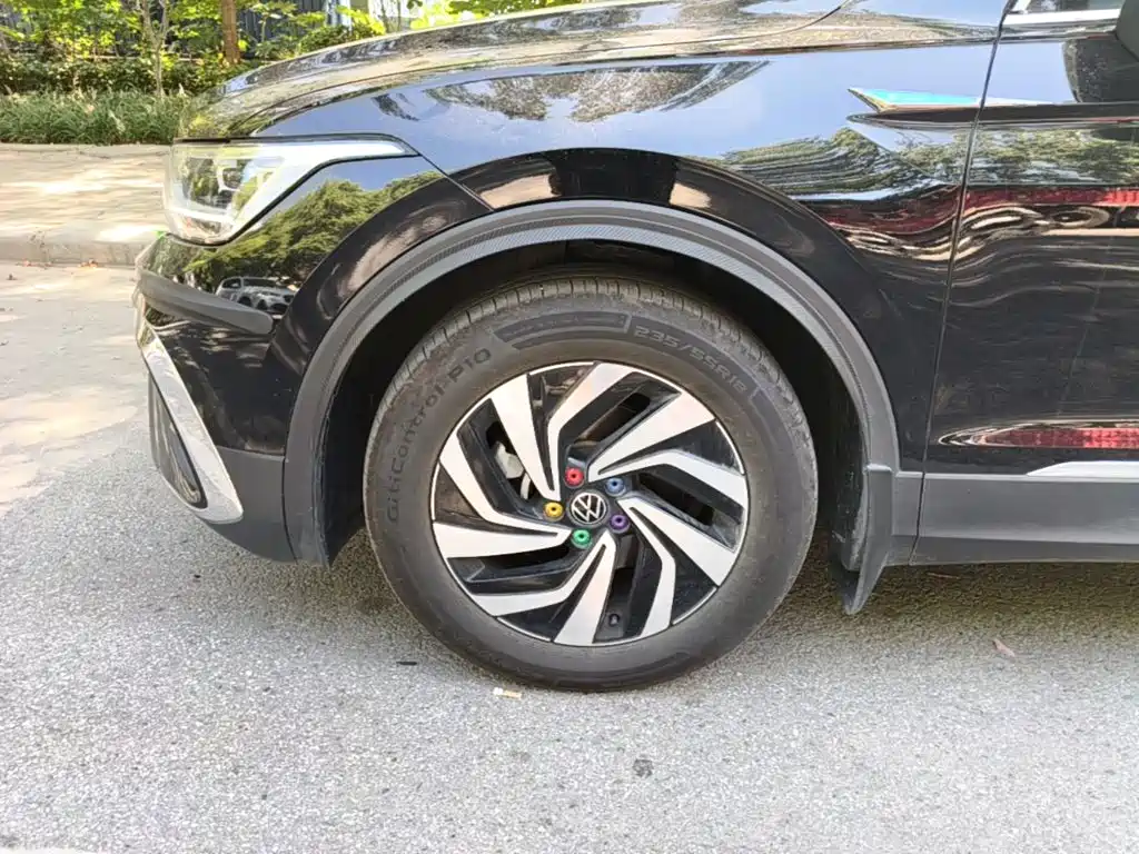 Volkswagen Tiguan L 2025 2025 Model 300TSI Auto 2WD Dragon Edition