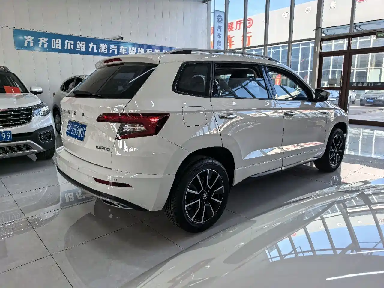 Škoda Karoq 2022 TSI280 Premium Edition фото 4