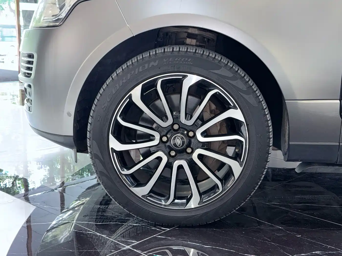 Фото 4 - Land Rover Range Rover