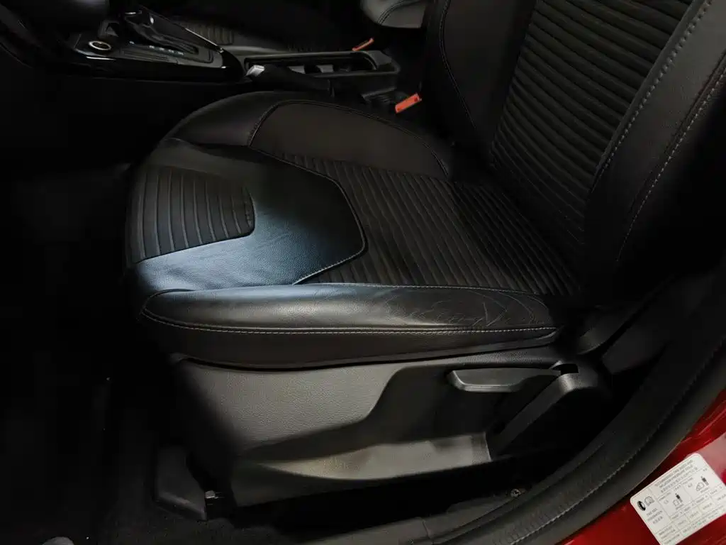 Photo 20 - Ford Focus