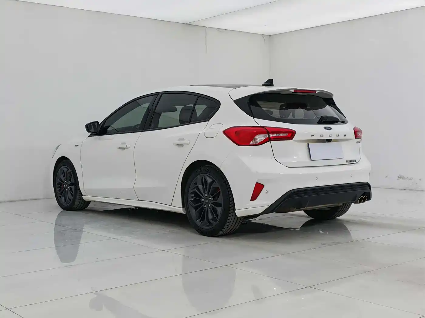 FORD FOX