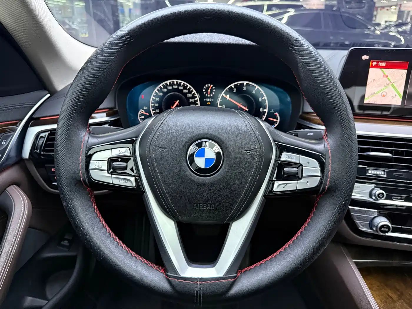 BMW 5 Series 2019 525Li Luxury Package фото 9
