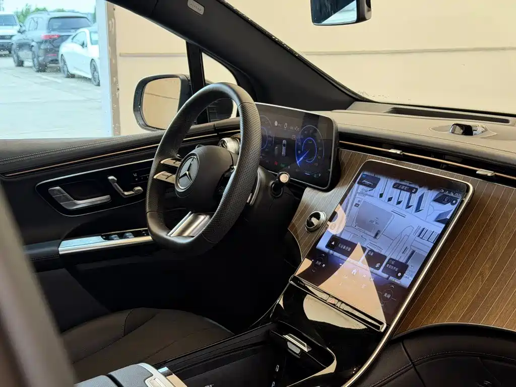 Mercedes-Benz EQE, миниатюра 8