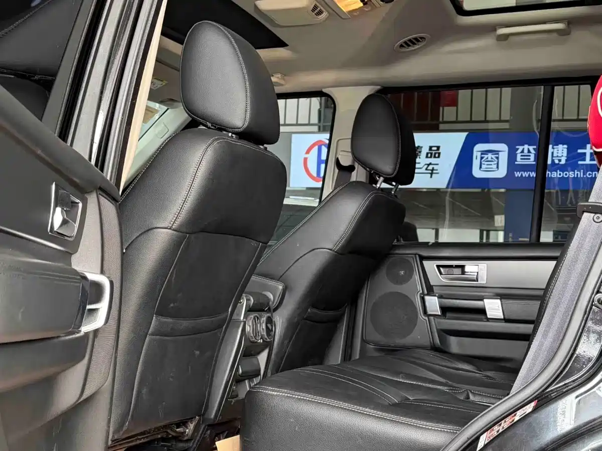 Land Rover Discovery 2016 3.0 SC V6 HSE фото 4