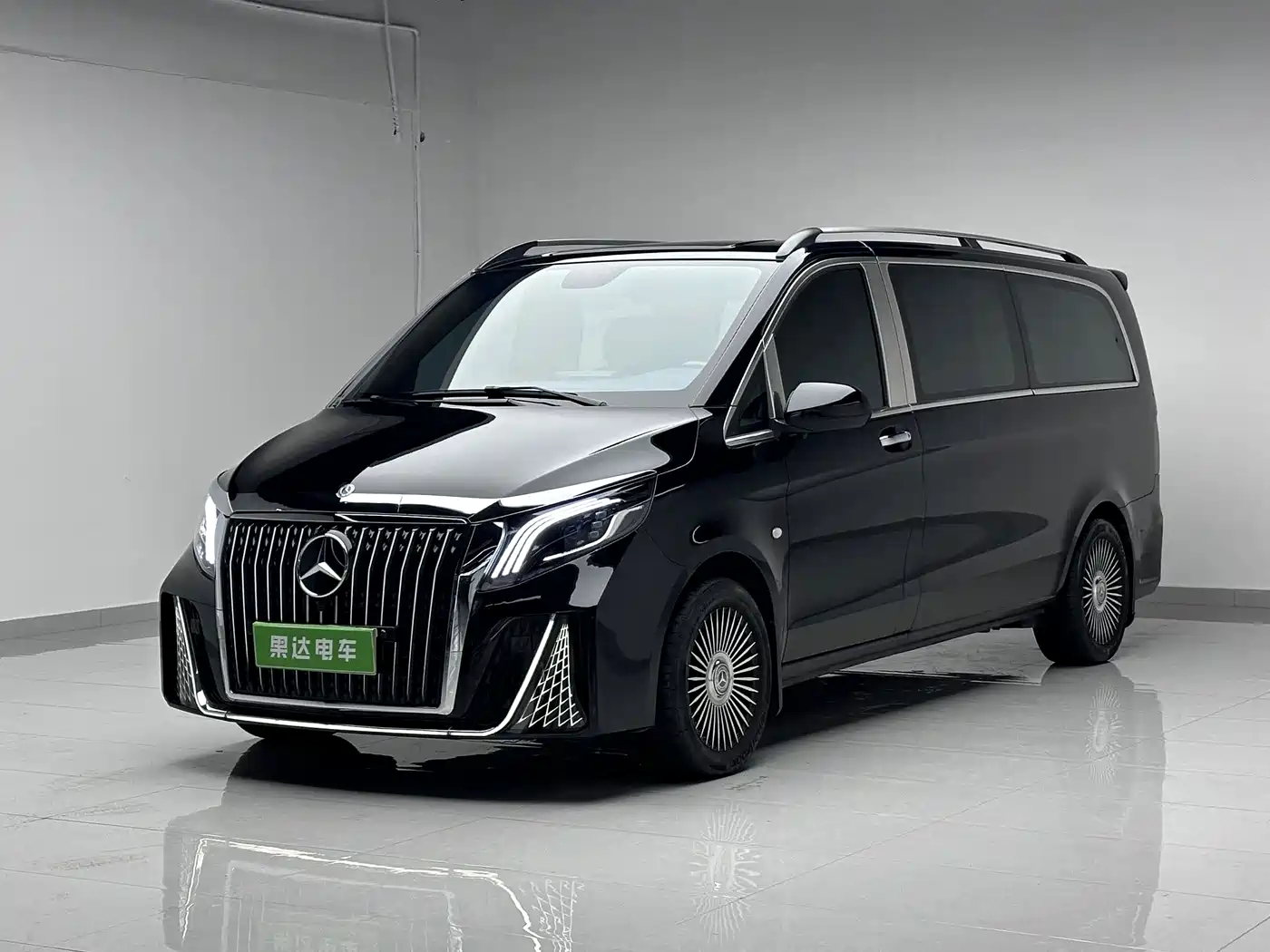  Mercedes-Benz Vito 2023 2.0T Elite 7-Seater