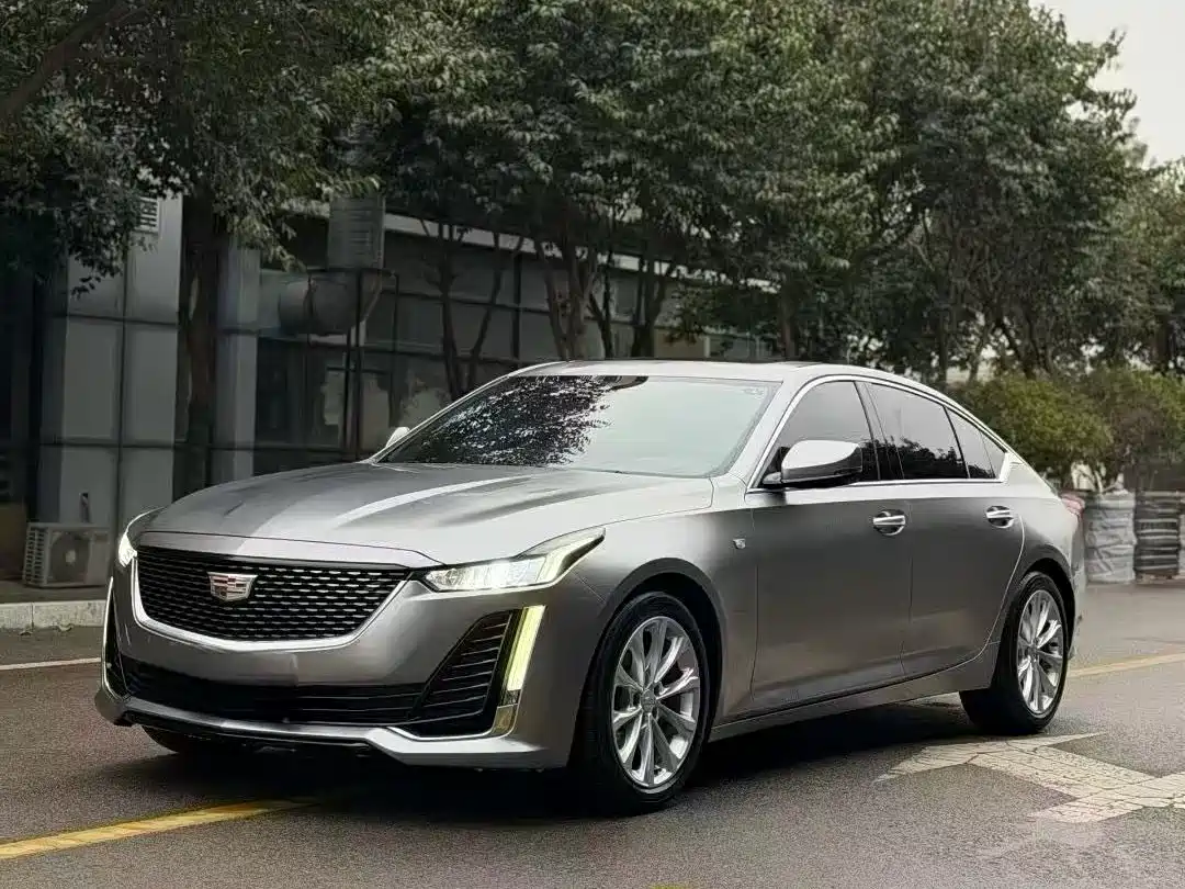 Фото 1 - Cadillac CT5