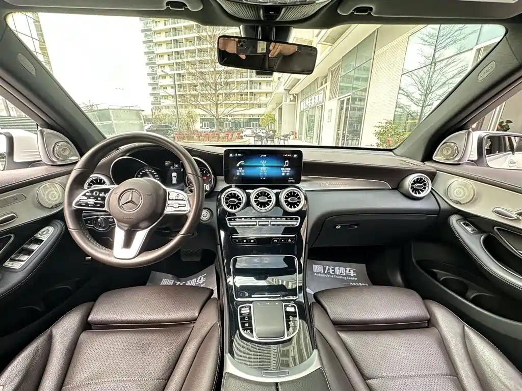 Mercedes-Benz GLC 2020 GLC 260 L 4MATIC Dynamic фото 14