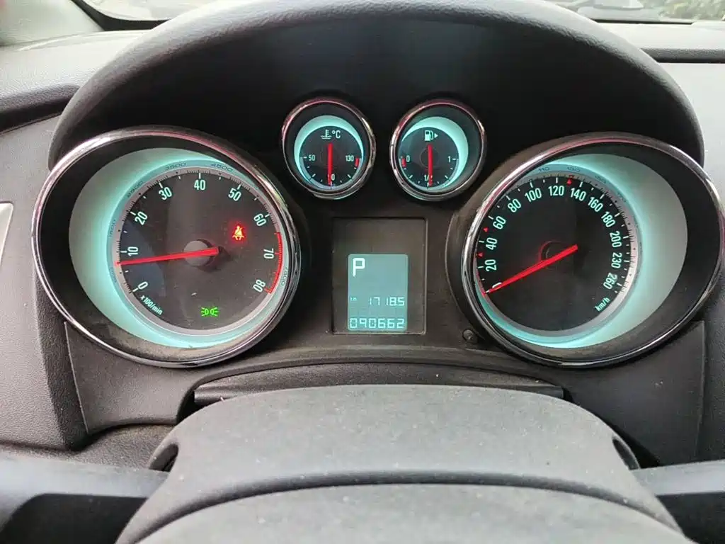 Фото 4 - Buick Excelle