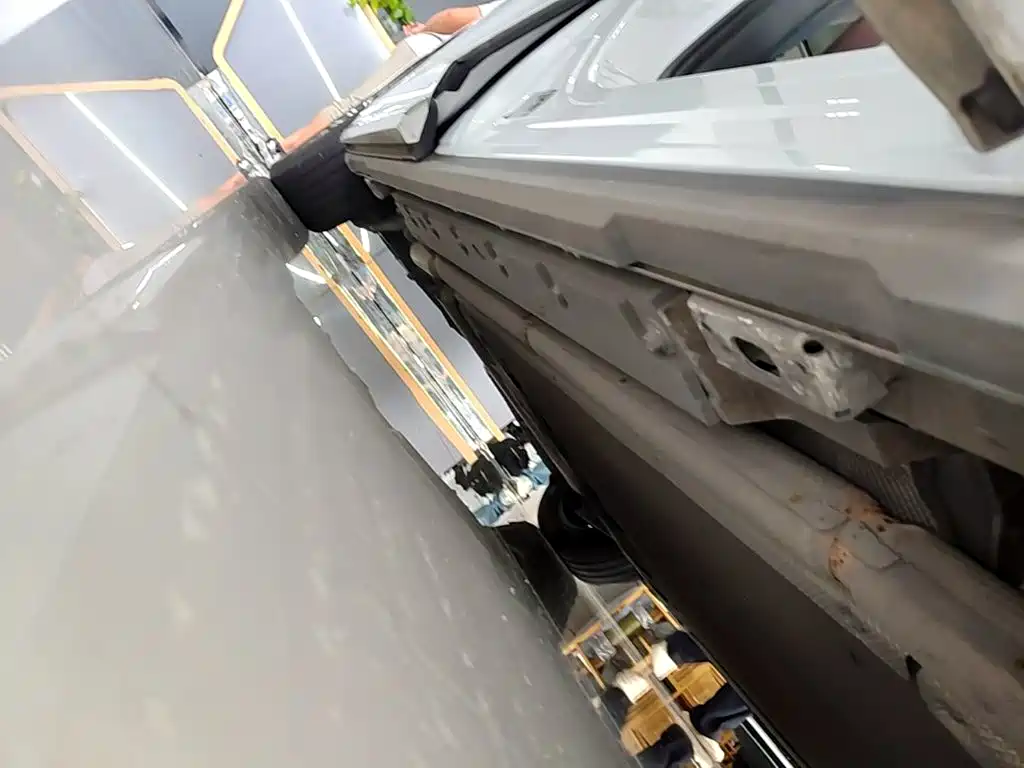 BYD Xia 2025 2025 DM-i 1.5T 180km Surpass Edition