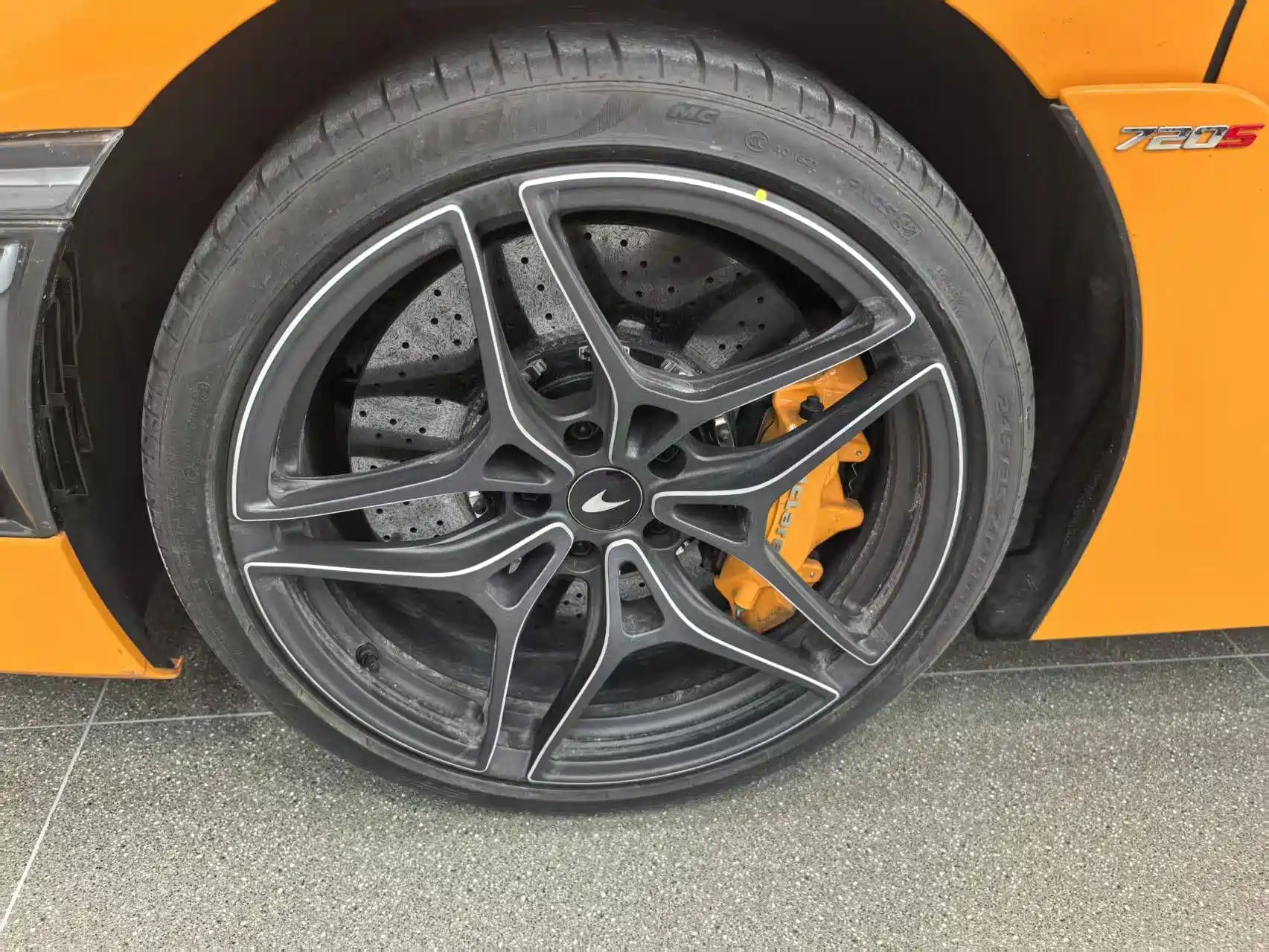 صورة 4 - McLaren 720S