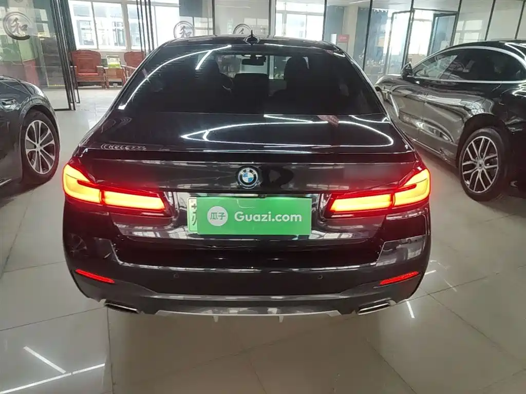 BMW 5 Series New Energy 2022 Facelift 535Le M Sport Package фото 6