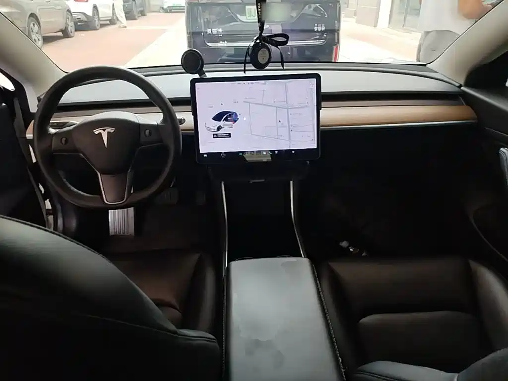Tesla Model 3 2020 2020 Standard Range Rear-Wheel Drive Upgrade