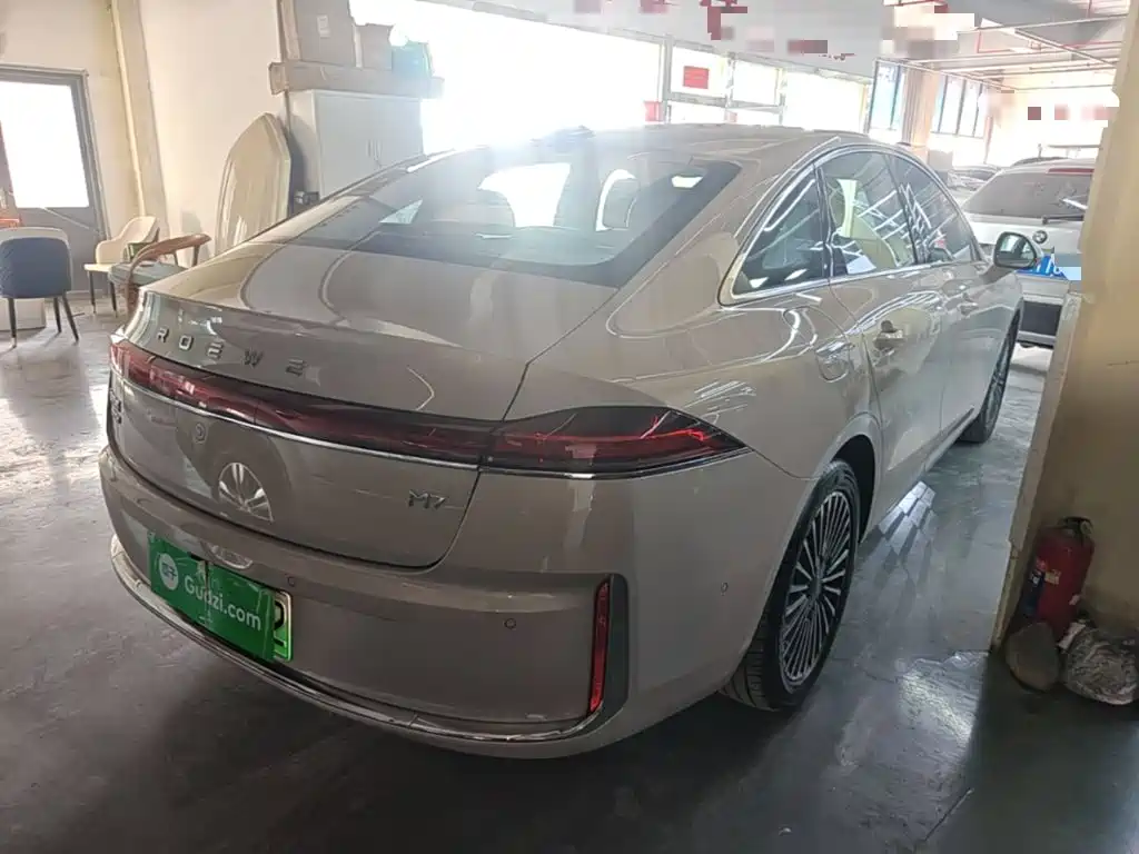 Roewe M7 DMH 2025 2025 1.5T 115km Mid-range