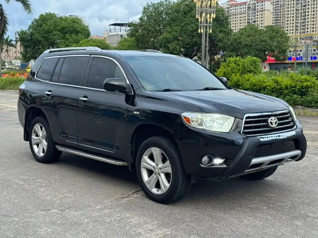 Фото 3 - Toyota Highlander