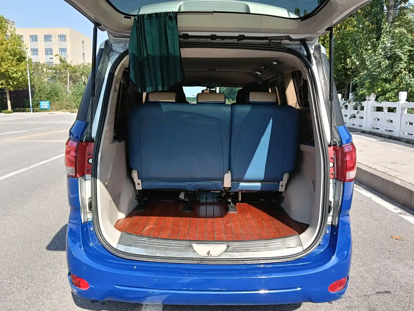 SAIC Maxus Maxus G10 2014 2.0T Automatic Luxury Executive Edition фото 17