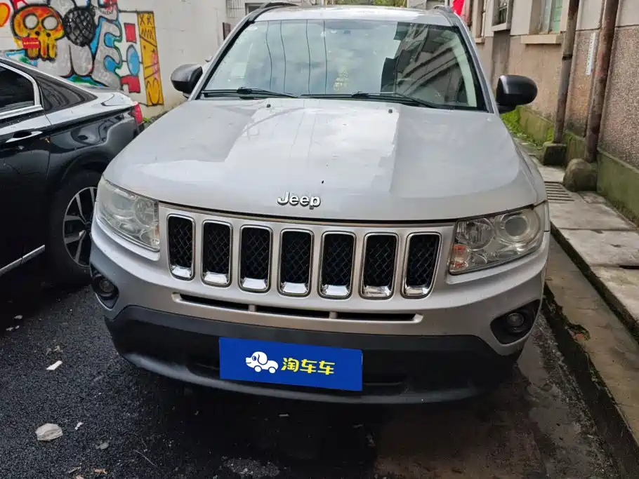 Jeep Compass (Import) 2011 2011 2.4L 4WD Sport Edition