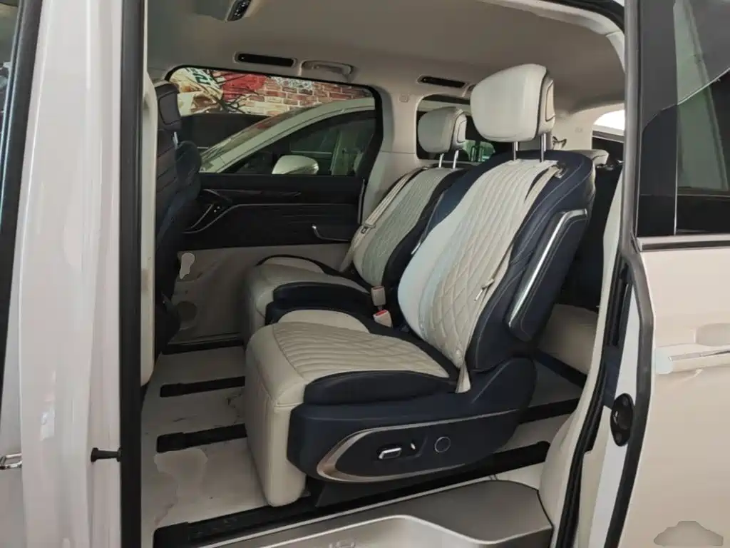 SAIC Maxus Dajia 9 2023 2022 Long Range Grassland 7-Seater