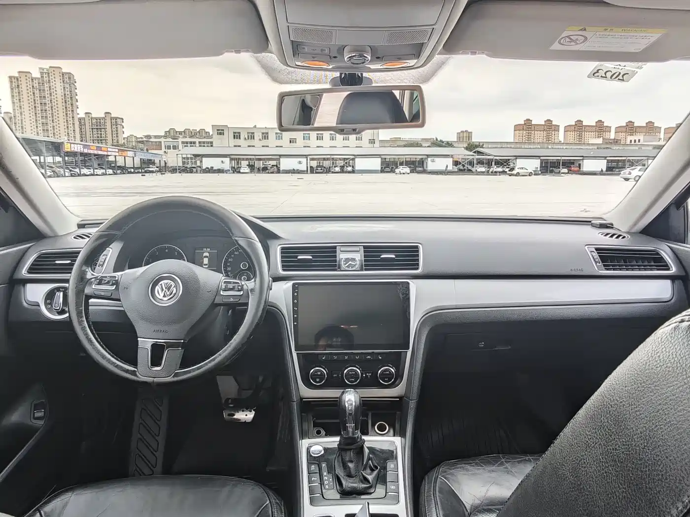 Volkswagen Passat 2015 1.8TSI Automatic Prestige Edition фото 4