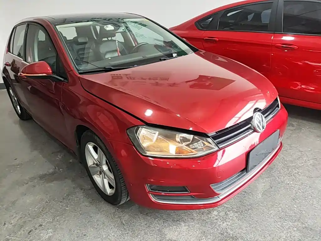 Photo 4 - Volkswagen Golf