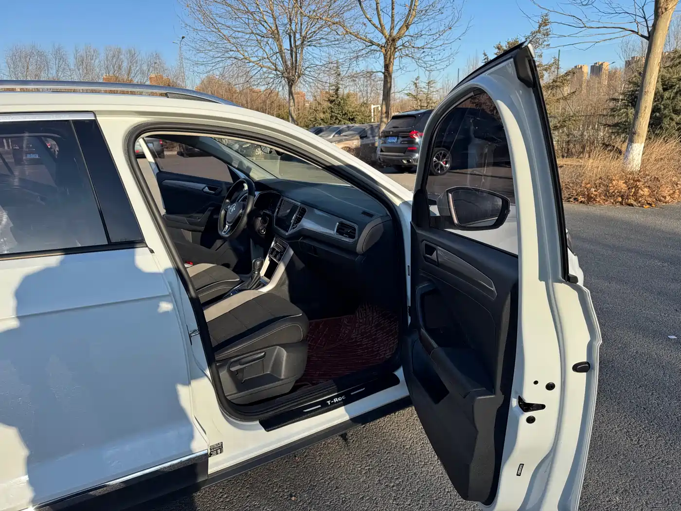 VOLKSWAGEN T ROC EXPLORING SONGS