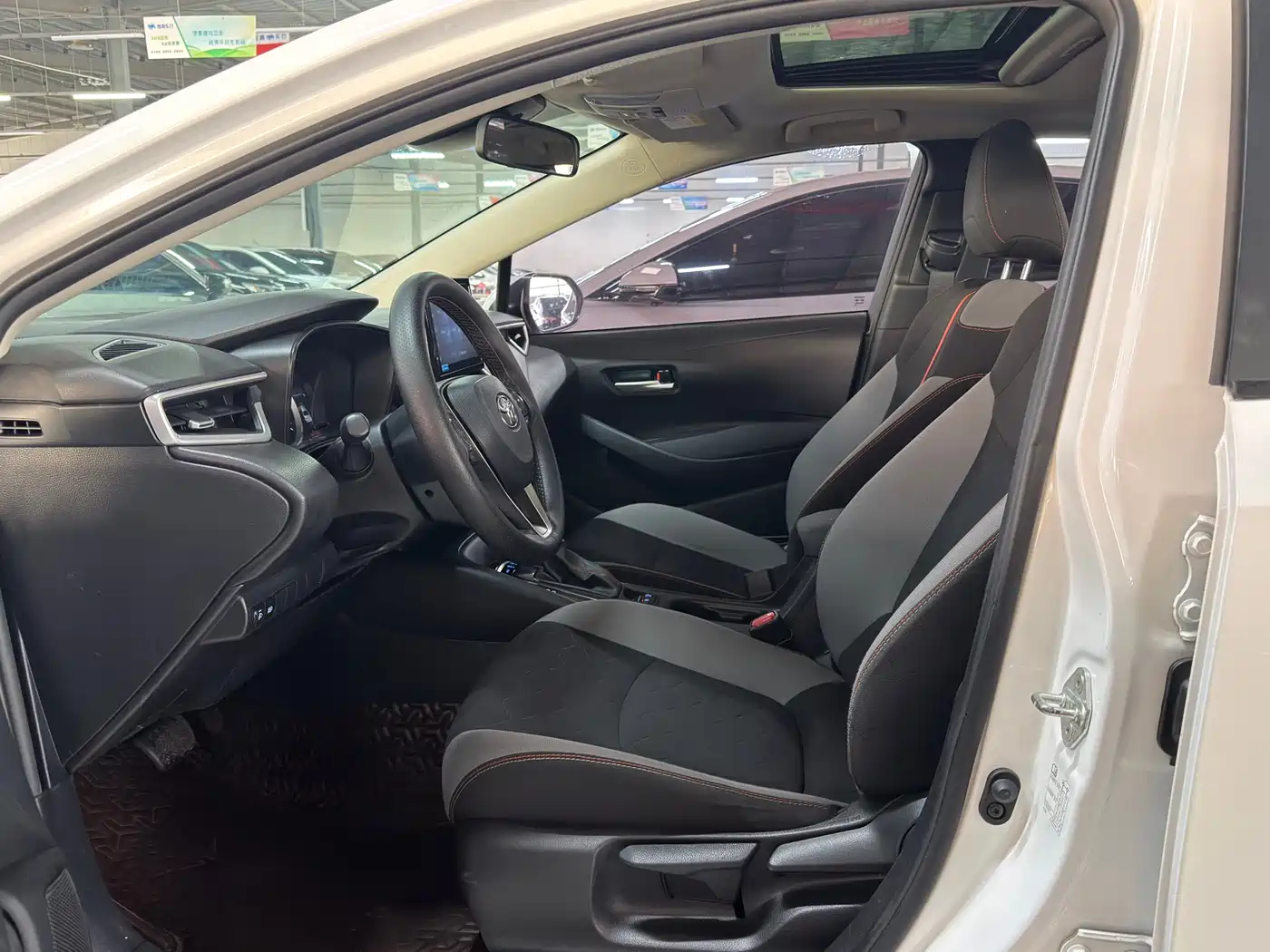 Toyota Corolla 2021 1.2T S-CVT Elite Edition фото 4