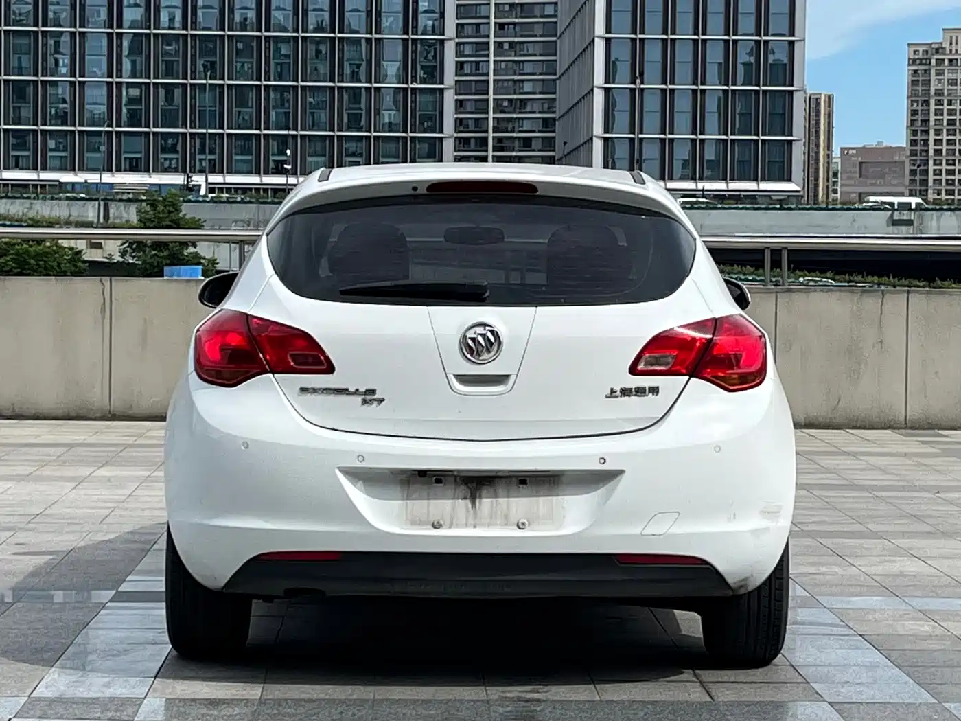 Photo 5 - Buick Excelle
