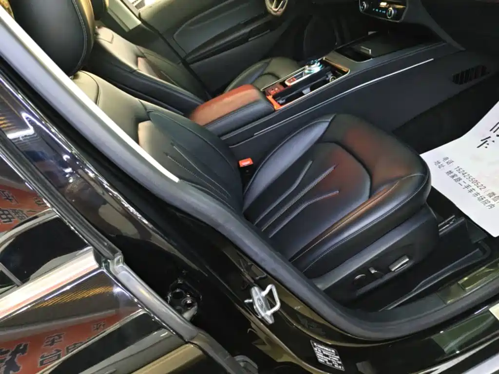 Ford Edge 2022 2021 PLUS EcoBoost 245 FWD Platinum Sharp 5-seater
