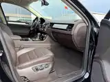 Фото 32 - Volkswagen Touareg