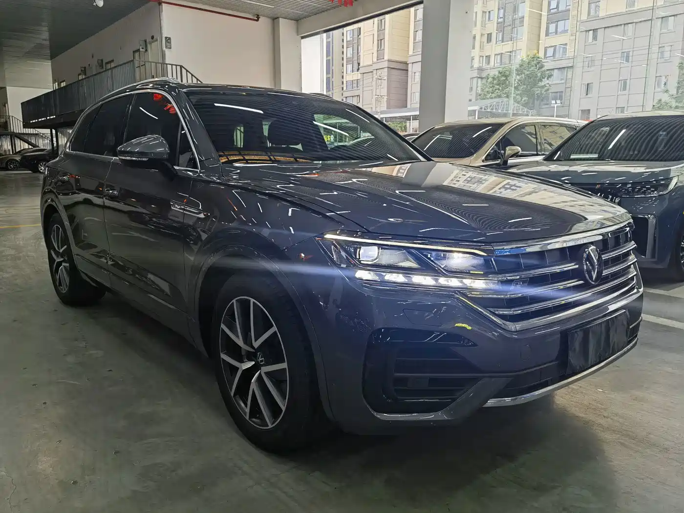 Volkswagen Touareg 2021 2021 3.0TSI R-Line Classic Sport Package