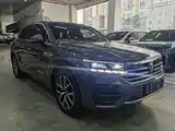 Фото 3 - Volkswagen Touareg