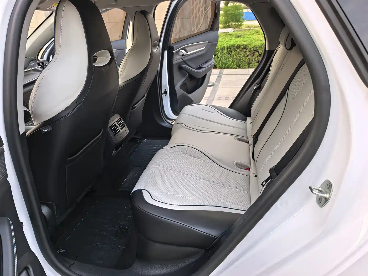 BYD Destroyer 05 2024 Glory Edition DM-i 55KM Luxury фото 9