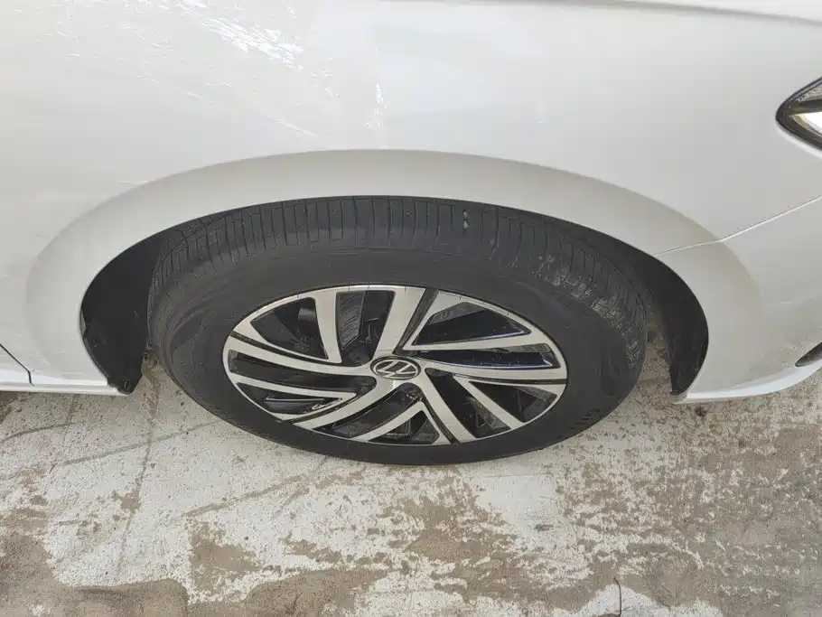 Фото 6 - Volkswagen Lavida
