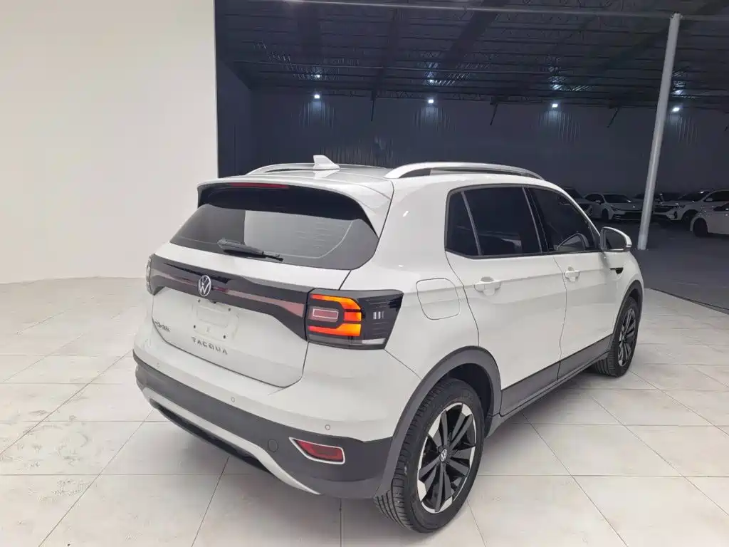 Volkswagen Tacqua 2022 2021 1.5L Automatic Smart Connect Edition
