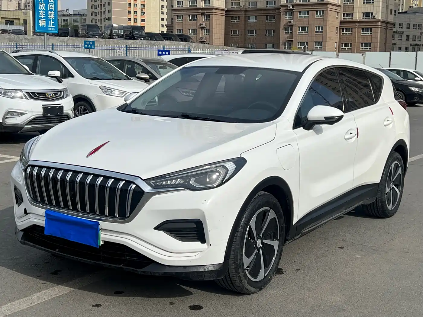 Hongqi E-HS3 2019 Smart Connection Flag Joy FWD Version