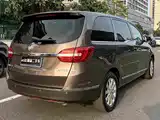 Фото 7 - Buick GL8
